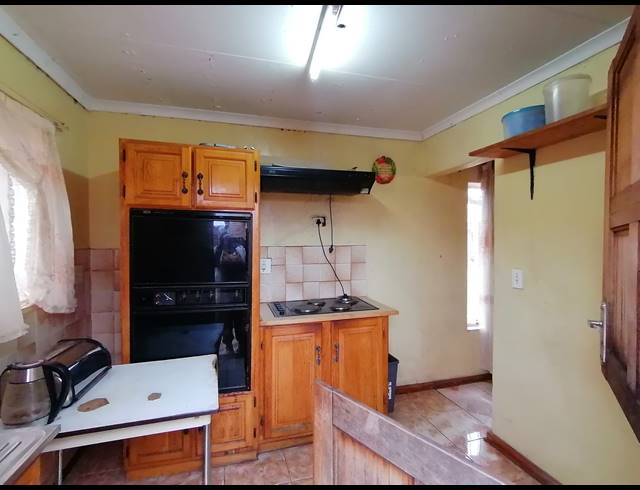 3 BEDROOM FREESTANDING SOLD IN KANANA
